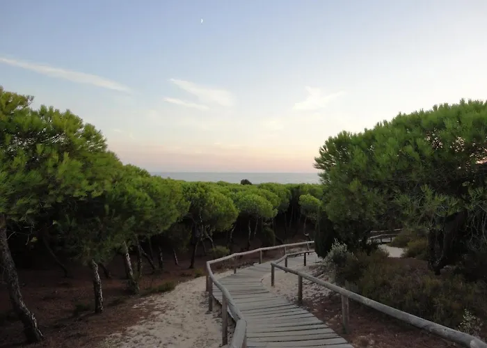 Leo Punta Umbria (Adults Only)